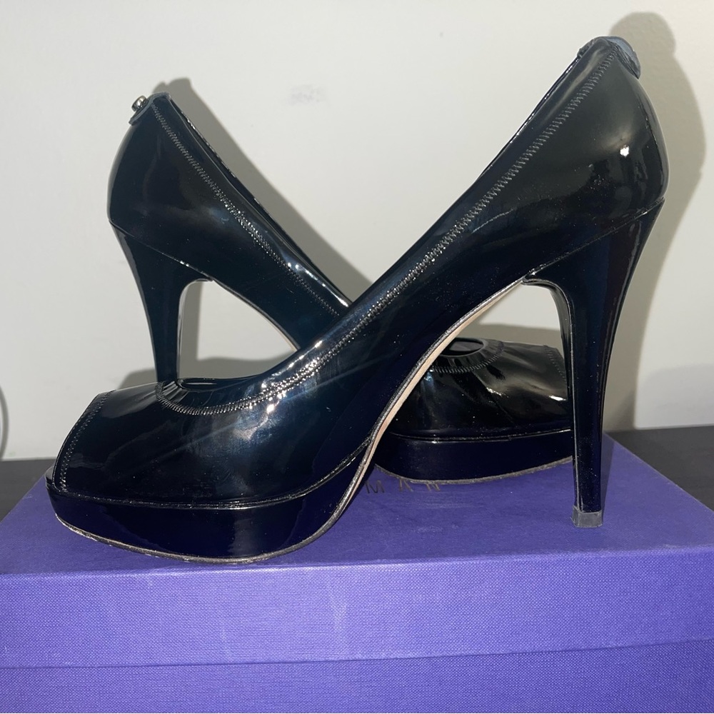 Stuart Weitzman Black Leather Peep Toe Pumps size 11M